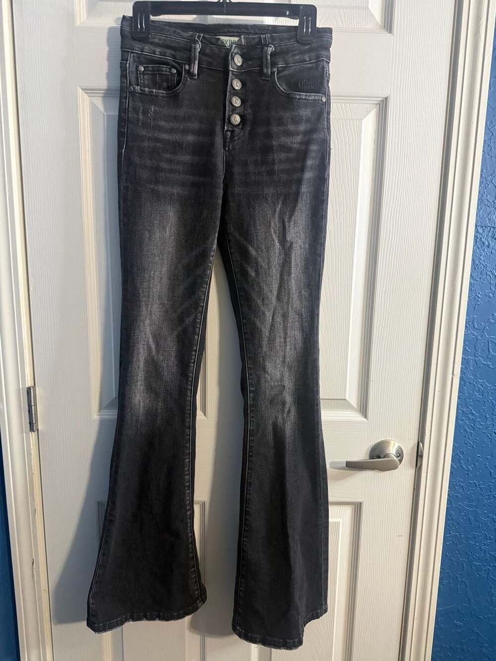 Rockin G Women's Black High Rise Multi-Button Flare Leg Jeans Size 25 MRC-F295